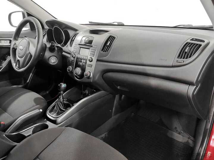 Фото Kia Cerato №10