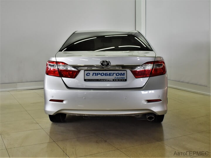 Фото TOYOTA Camry №2