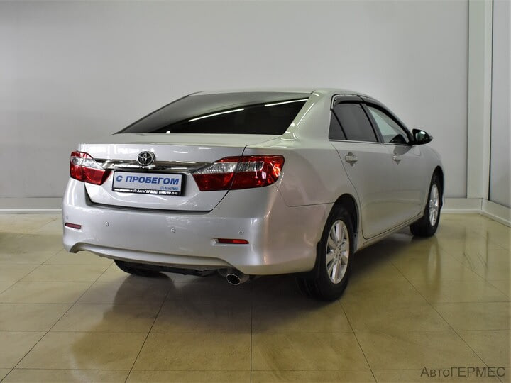 Фото TOYOTA Camry №3