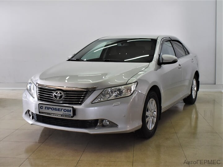 Фото TOYOTA Camry №0