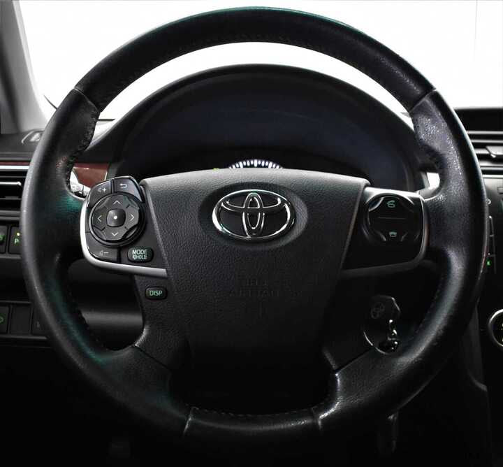Фото TOYOTA Camry №9