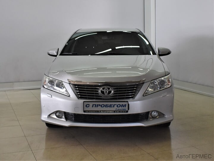 Фото TOYOTA Camry №1