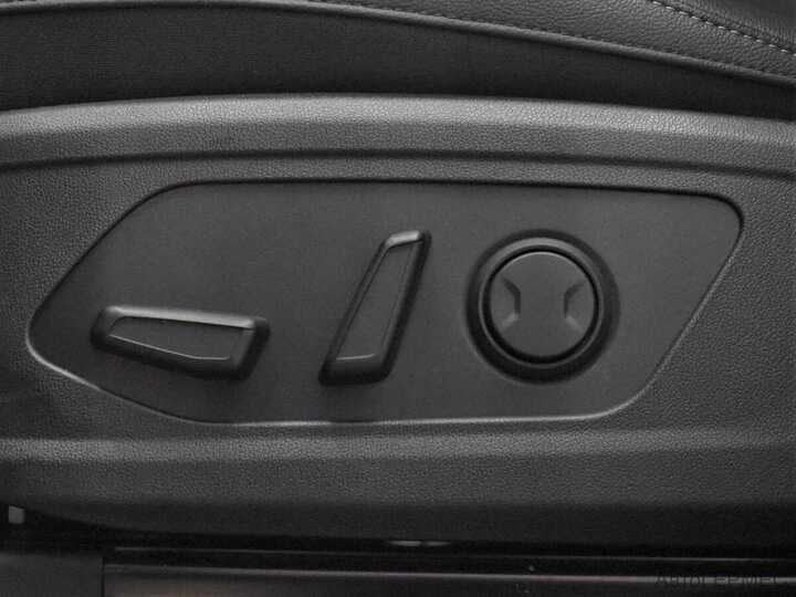 Фото Kia Sorento №10