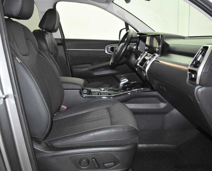 Фото Kia Sorento №17