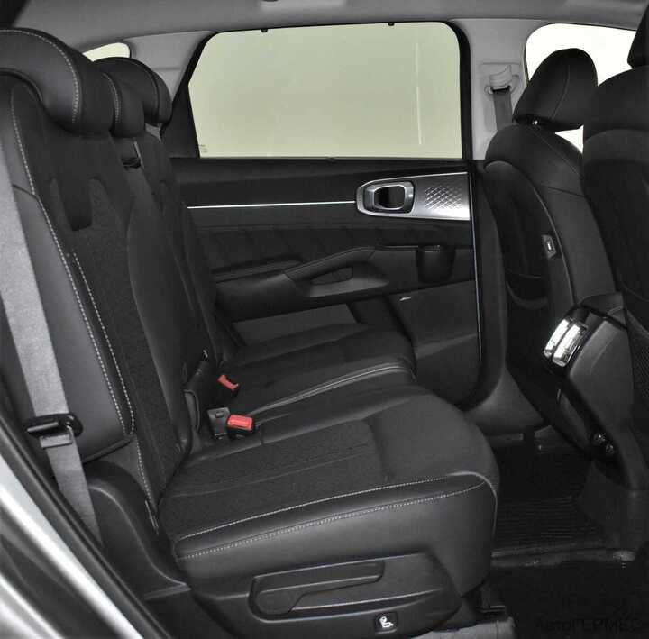 Фото Kia Sorento №18